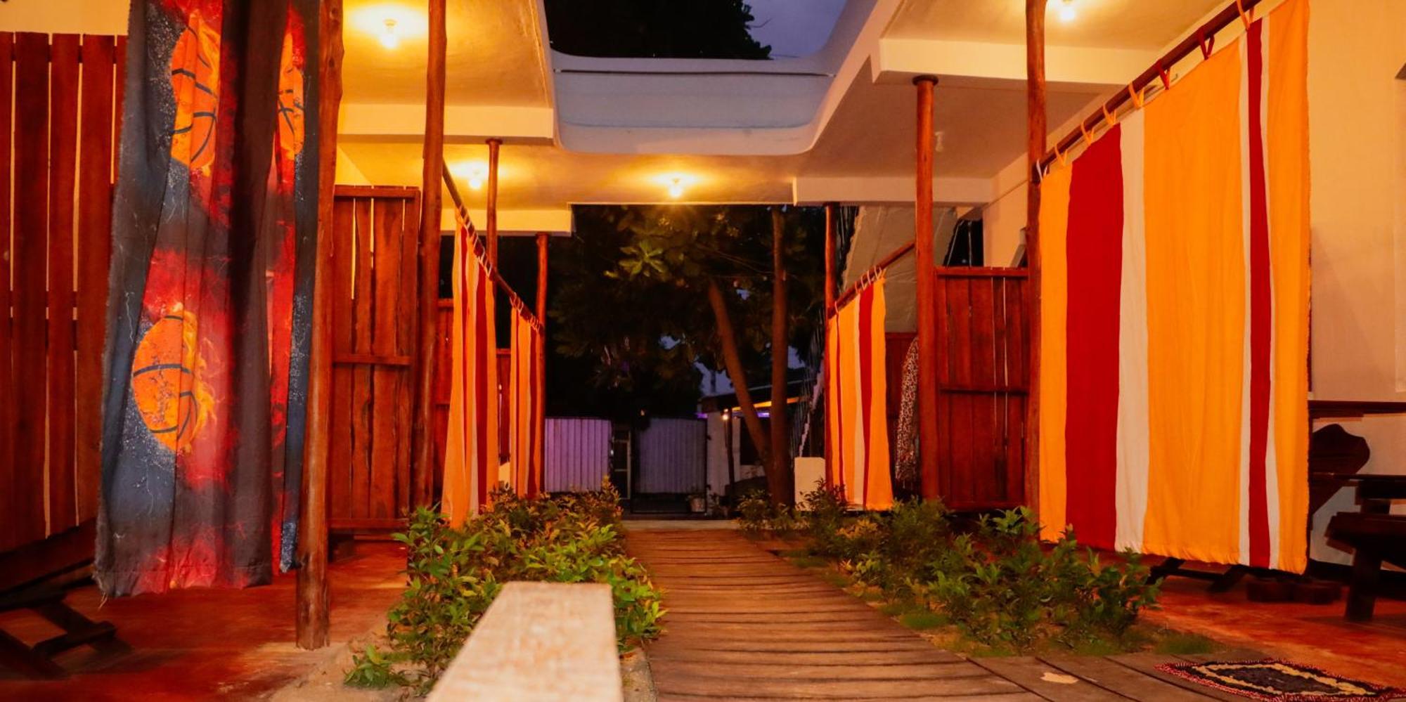 阿鲁甘湾Surfers Park Arugambay住宿加早餐旅馆 外观 照片